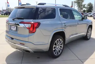 GMC Acadia 2023 4x4 Denali 4p SUV
