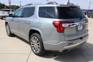 GMC Acadia 2023 4x4 Denali 4p SUV