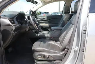 GMC Acadia 2023 4x4 Denali 4p SUV