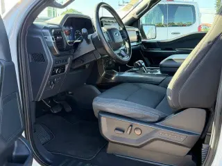 Ford F-150 2023 4x4 XLT 4dr SuperCrew 5.5 ft. SB