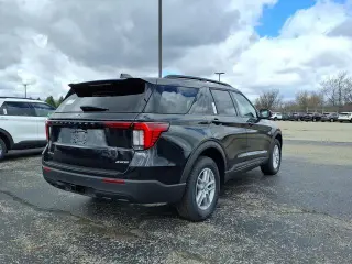 Ford Explorer 2026 AWD Active 4dr SUV