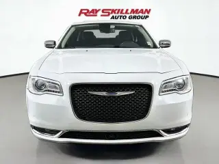 Chrysler 300 2018 AWD Limited 4dr Sedán