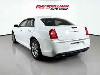 Chrysler 300 2018 AWD Limited 4dr Sedán