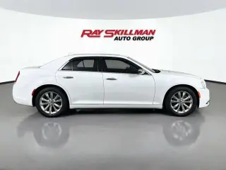 Chrysler 300 2018 AWD Limited 4dr Sedán