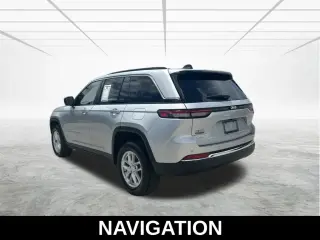 Jeep Grand Cherokee 2024 4x4 Laredo 4p SUV