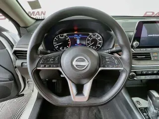Nissan Altima 2025 2.5 SV 4dr Sedán