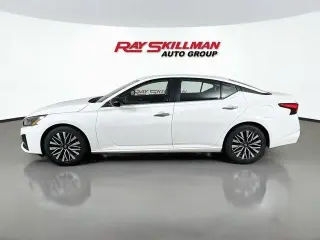 Nissan Altima 2025 2.5 SV 4dr Sedán