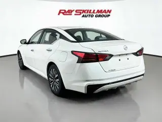 Nissan Altima 2025 2.5 SV 4dr Sedán