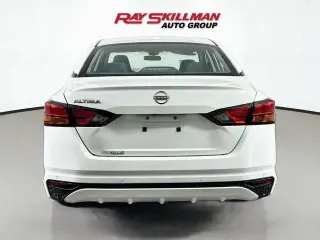 Nissan Altima 2025 2.5 SV 4dr Sedán