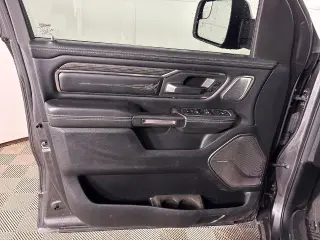 Ram 1500 2020 4x2 Limitado 4dr Cabina de Crew 5.6 ft. Pickup