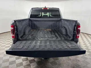 Ram 1500 2020 4x2 Limitado 4dr Cabina de Crew 5.6 ft. Pickup
