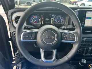 Jeep Wrangler 2025 4x4 Sahara 4dr SUV