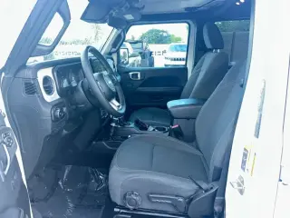 Jeep Wrangler 2025 4x4 Sahara 4dr SUV