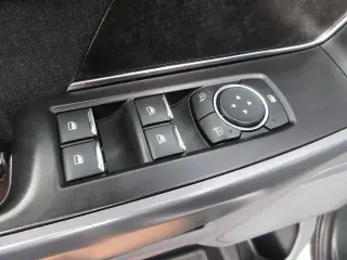 Ford F-150 Lightning 2023 AWD XLT 4dr SuperCrew 5.5 ft. SB
