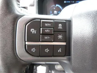 Ford F-150 Lightning 2023 AWD XLT 4dr SuperCrew 5.5 ft. SB