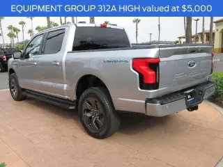 Ford F-150 Lightning 2023 AWD XLT 4dr SuperCrew 5.5 ft. SB
