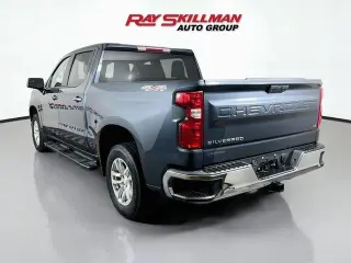 Chevrolet Silverado 1500 Limited 2022 4x4 LT 4dr Crew Cab 5.8 ft. SB con 1LT