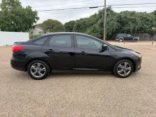 Ford Focus 2018 SE 4dr Sedán
