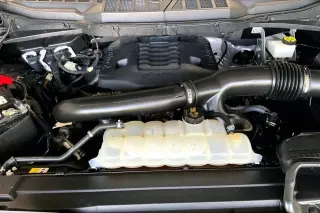 Ford F-150 2023 4x4 Lariat 4dr SuperCrew 5.5 ft. SB