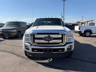 Ford F-350 Super Duty 2016 4x4 Lariat 4dr Crew Cab 8 ft. LB DRW Pickup