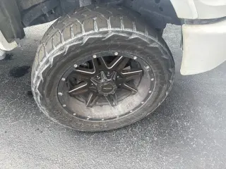 Ford F-150 2017 4x4 XLT 4dr SuperCrew 5.5 ft. SB