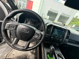 Ford F-150 2017 4x4 XLT 4dr SuperCrew 5.5 ft. SB