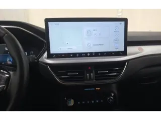 Ford Escape 2024 con transmisión automática de cuatro ruedas y sedán de cuatro puertas