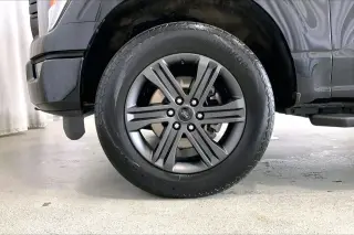 Ford F-150 2023 4x4 XLT 4dr SuperCrew 5.5 ft. SB