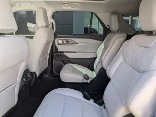 Ford Explorer 2025 Platinum 4dr SUV