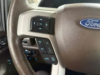 Ford F-150 2020 4x4 King Ranch 4dr SuperCrew 5.5 ft. SB