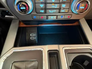 Ford F-150 2020 4x4 King Ranch 4dr SuperCrew 5.5 ft. SB