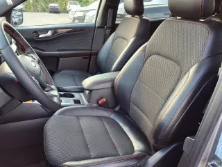 Ford Escape 2024 con transmisión automática AWD ST-Line 4dr SUV