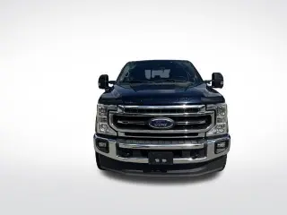 Ford F-250 Super Duty 2021 4x4 Lariat 4dr Crew Cab 6.8 ft. SB Pickup