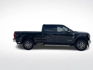 Ford F-250 Super Duty 2021 4x4 Lariat 4dr Crew Cab 6.8 ft. SB Pickup