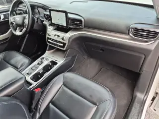 Ford Explorer 2021 AWD XLT 4dr SUV