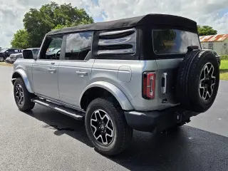 Ford Bronco 2021 4x4 Outer Banks 4dr SUV