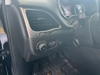 Jeep Cherokee 2020 Limited 4dr SUV
