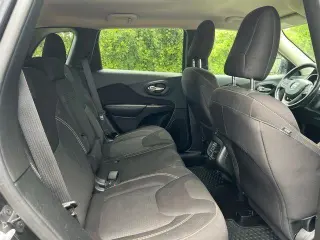 Jeep Cherokee 2015 4x4 Latitude 4dr SUV