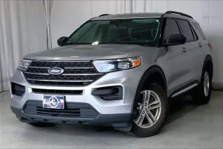 Ford Explorer 2023 XLT SUV de 4 puertas