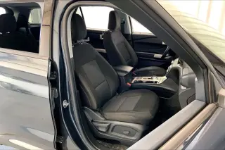 Ford Explorer 2024 XLT SUV de 4 puertas