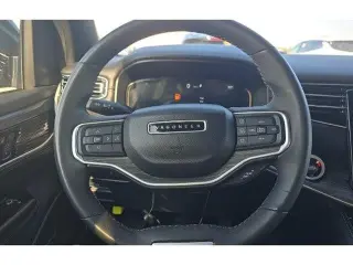 Jeep Wagoneer L 2024 4x4 Serie III SUV de 4 puertas