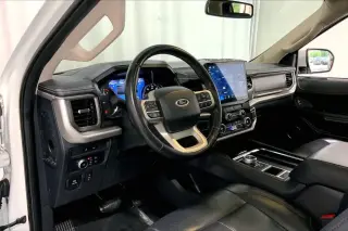 Ford Expedition 2022 4x2 XLT SUV de 4 puertas