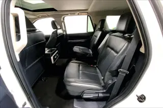 Ford Expedition 2022 4x2 XLT SUV de 4 puertas