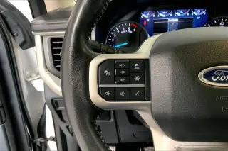 Ford Expedition 2022 4x2 XLT SUV de 4 puertas