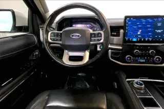 Ford Expedition 2022 4x2 XLT SUV de 4 puertas