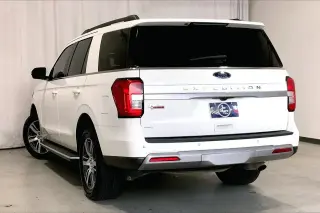 Ford Expedition 2022 4x2 XLT SUV de 4 puertas