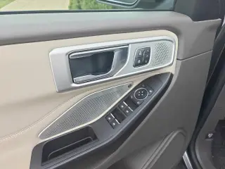 Ford Explorer 2020 AWD Platinum SUV de 4 puertas