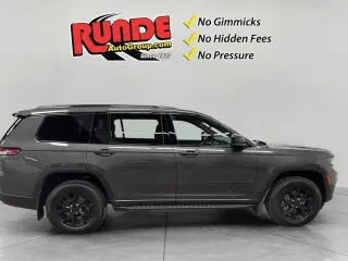 Jeep Grand Cherokee L 2024 4x4 Laredo SUV de 4 puertas