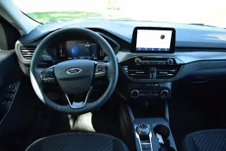 Ford Escape 2023 con tracción en las cuatro ruedas, Active 4dr SUV
