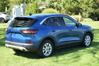 Ford Escape 2023 con tracción en las cuatro ruedas, Active 4dr SUV